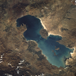 Lake Urmia, Iran.jpg (36449 bytes)